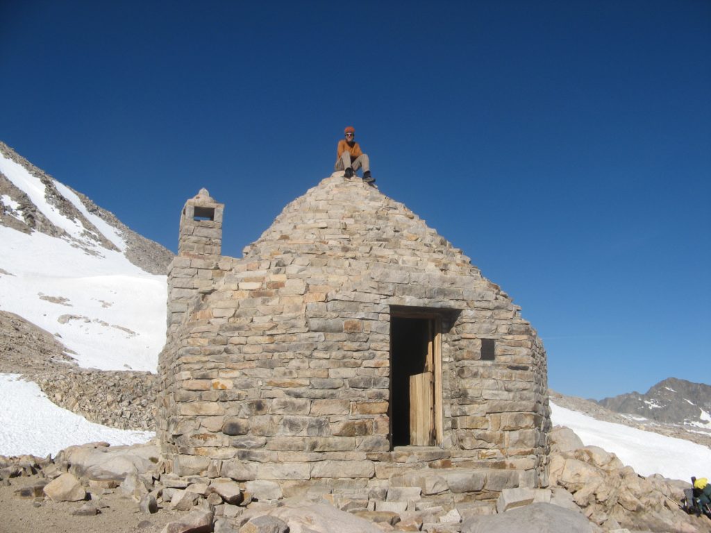 JMT Muir Hut